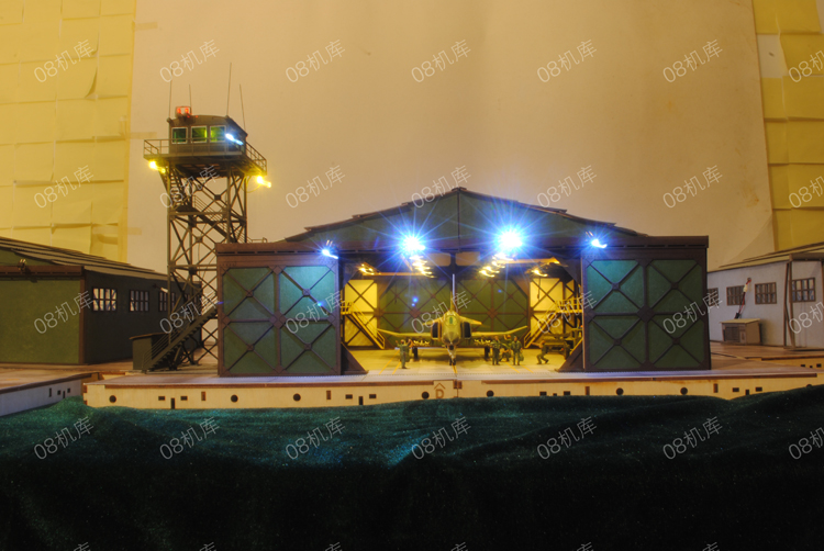 08 Hangar 1 72 Tank Garage Fighter Hangar Airport Scene Model