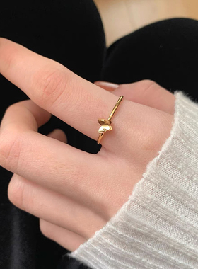 钛钢戒指 简约小众设计高级感小蝴蝶戒指女食指戒素戒清冷感指环