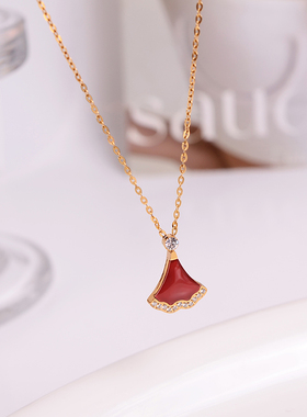 钛钢项链  安可拉红小众项链女轻奢高级感新年锁骨链红色本命年