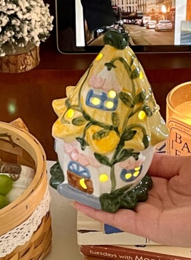 新品可爱陶瓷小夜灯花朵摆件桌面布置ins风送女友生日情人节礼物