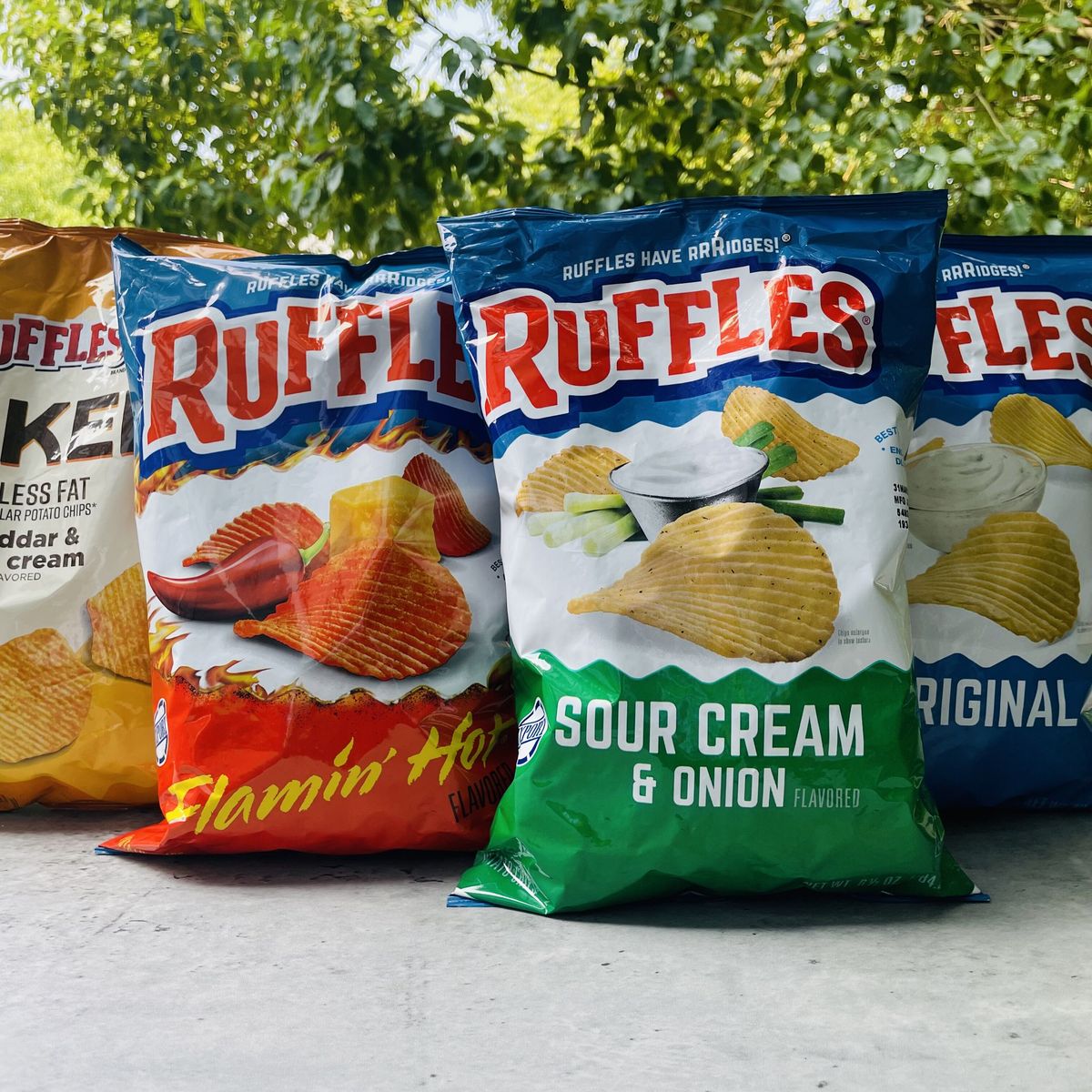 RUFFLES POTATO CHIPS美国如福司波浪形薯片原味酸奶火辣
