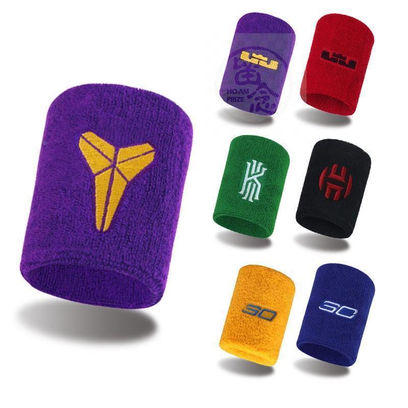 。Star logo sweat absorbing wrist guard sports cushioning an