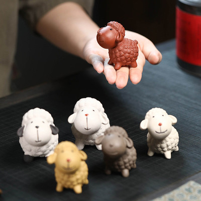 宜兴紫砂茶宠羊摆件手工十二生肖卡通绵羊雕塑茶具配件创意款可养
