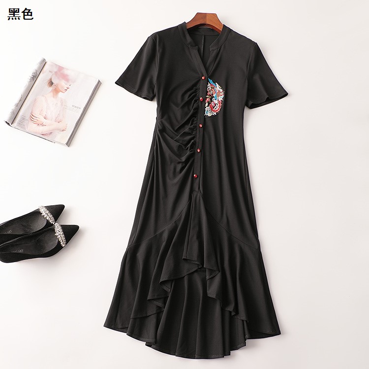 409150 夏连衣裙 女绣花国风加长款短袖圆领