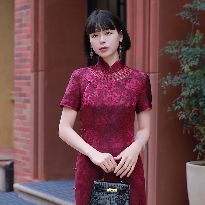 红颜芳菲三重门新中式镂空四经罗精品旗袍高端大气上档次礼服婚宴