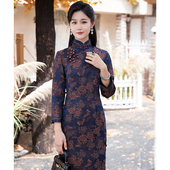 高级宴会长款 花飞蝶舞 旗袍修身 真丝宋锦中式 礼服 三重门秋冬新款