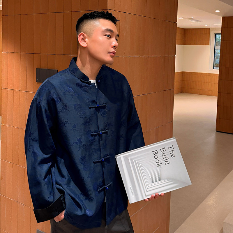 复古中式桑蚕丝唐装盘扣外套图片