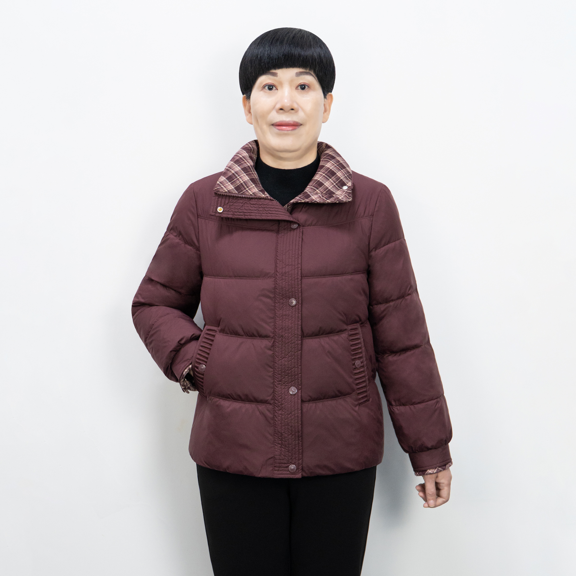 50岁妈妈冬装外套棉服时尚保暖