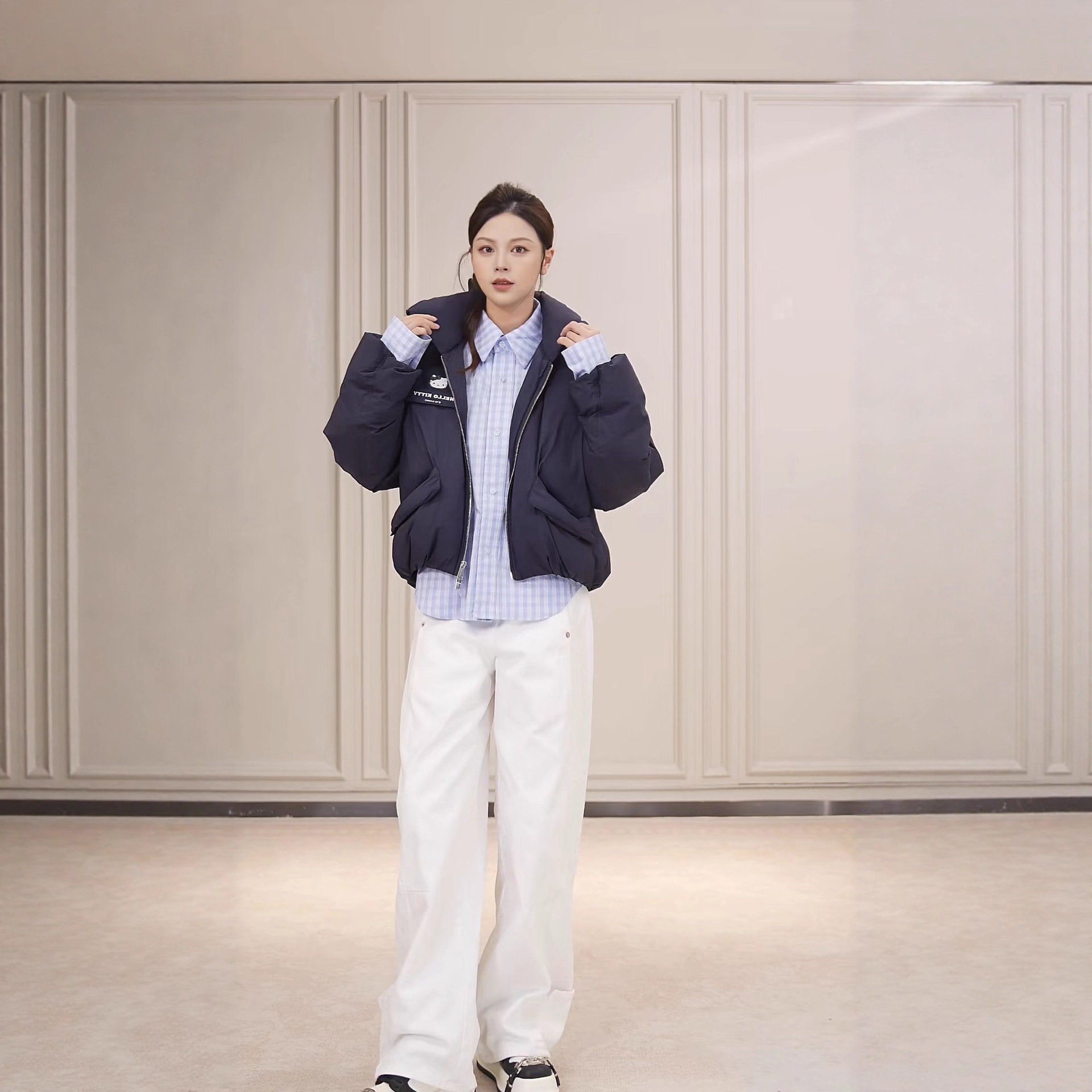 沈梦辰同款2025冬季新款时尚撞色拼接衬衫短款保暖假两件羽绒服