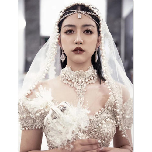 宫廷蕾丝新娘结婚长款拖尾头纱