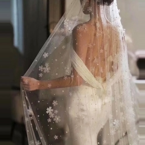 钉珠新娘结婚婚礼超仙花朵头纱