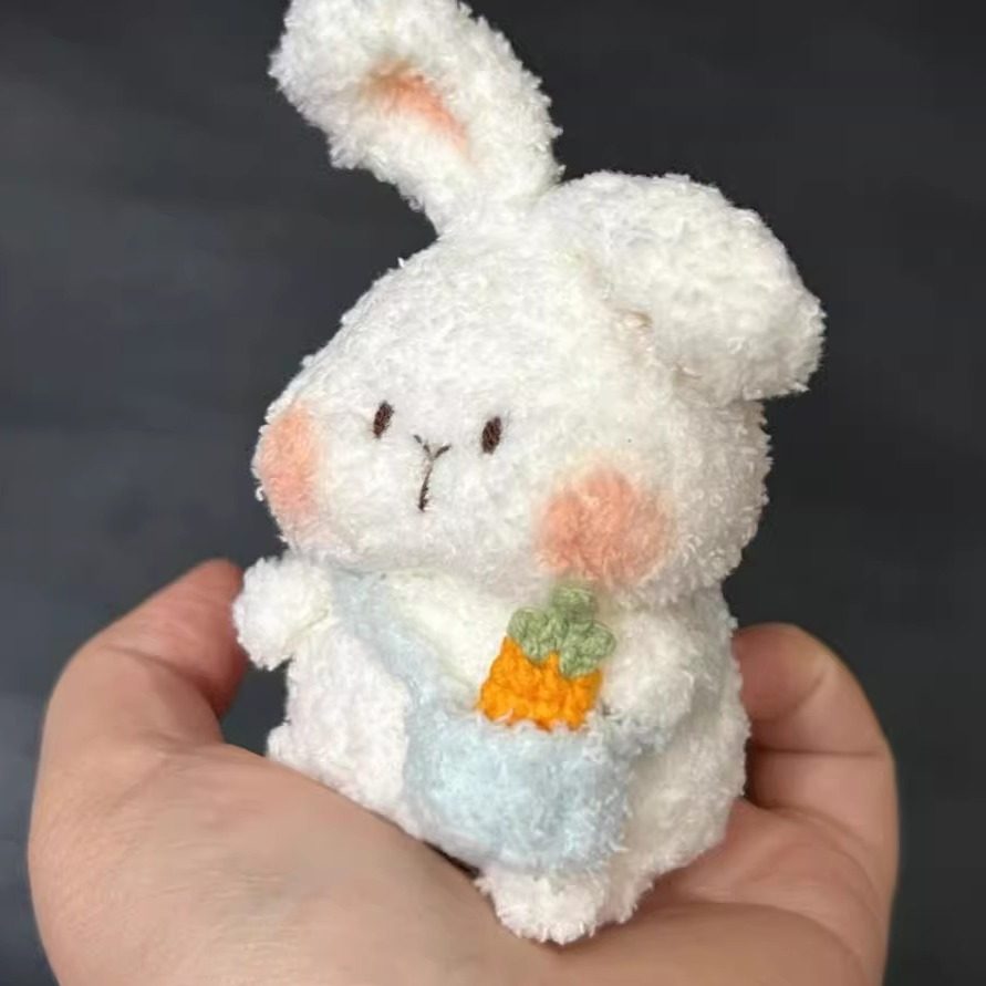 可爱软绵绵小白兔玩偶diy毛线钩织材料包手工编织钥匙扣自制挂件