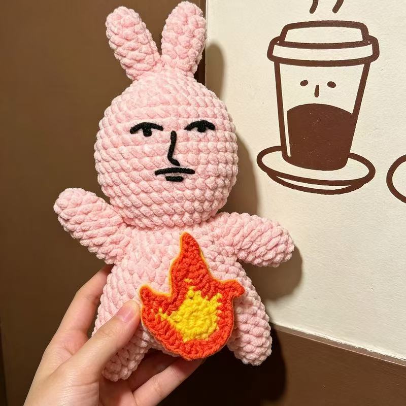 新款毛线钩针编织创意可爱火焰小兔子玩偶挂件diy材料包手作包挂