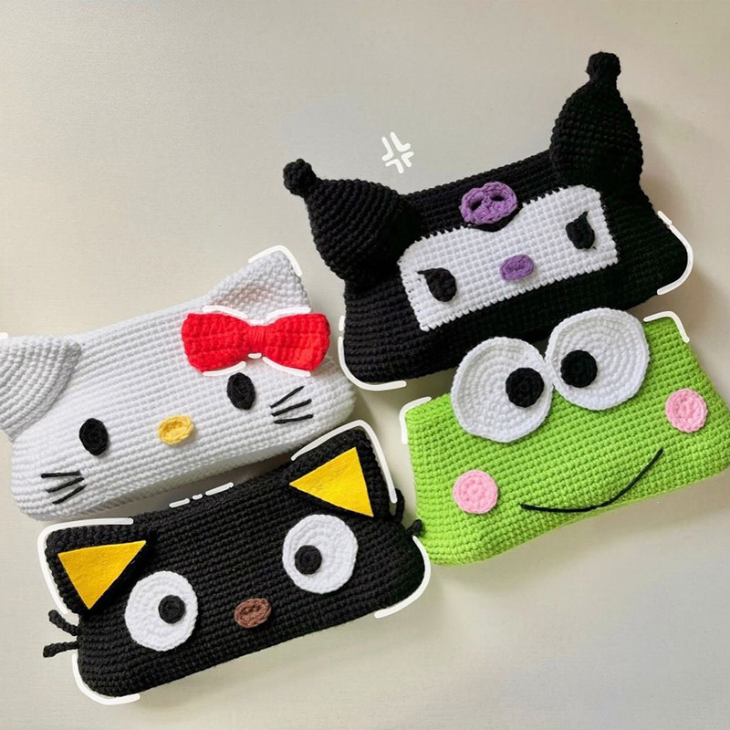毛线钩针可爱三丽偶家族系列笔袋手工编织diy材料包自制开学礼物