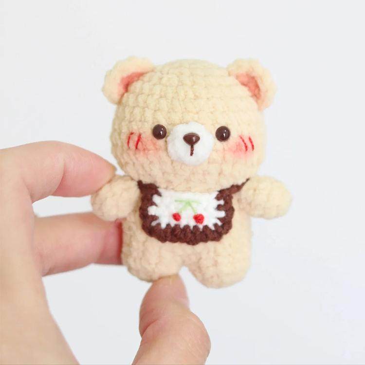 手工编织围兜小动物挂件钥匙扣毛线钩针diy材料包自制迷你玩偶