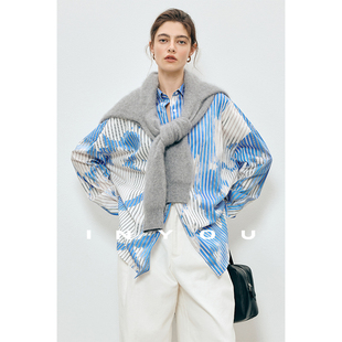 因由 印花晕染定制条纹落肩宽松时尚气质休闲早春季衬衫女上衣