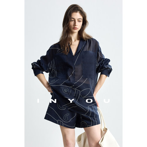 因由 老钱风时髦衬衫度假风轻薄V领长袖上衣+亚麻短裤休闲套装女