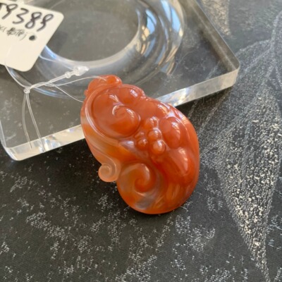 毛毛的翠/J 9389//南红玛瑙雕刻挂件//520