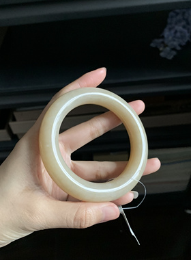 毛毛的翠//M 12368/和田玉糖玉大胖圆条手镯//58.1/990