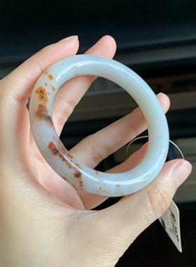 毛毛的翠//M 12277/天然特色踏雪寻梅翡翠圆条手镯/50.7/5200