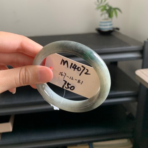 毛毛的翠/M 14072//天然特色乌鸡翡翠正圈手镯//56.7//750