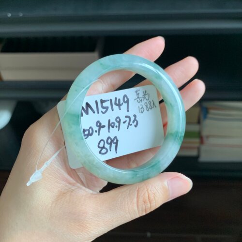 毛毛的翠/M 15149/天然飘绿花翡翠正圈手镯/50.9/899
