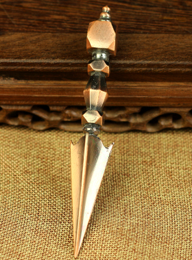 藏传密宗金刚杵铸铁佛学院