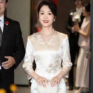 妈妈婚宴礼服女2026新款年轻喜婆婆春夏装轻奢高端旗袍显瘦