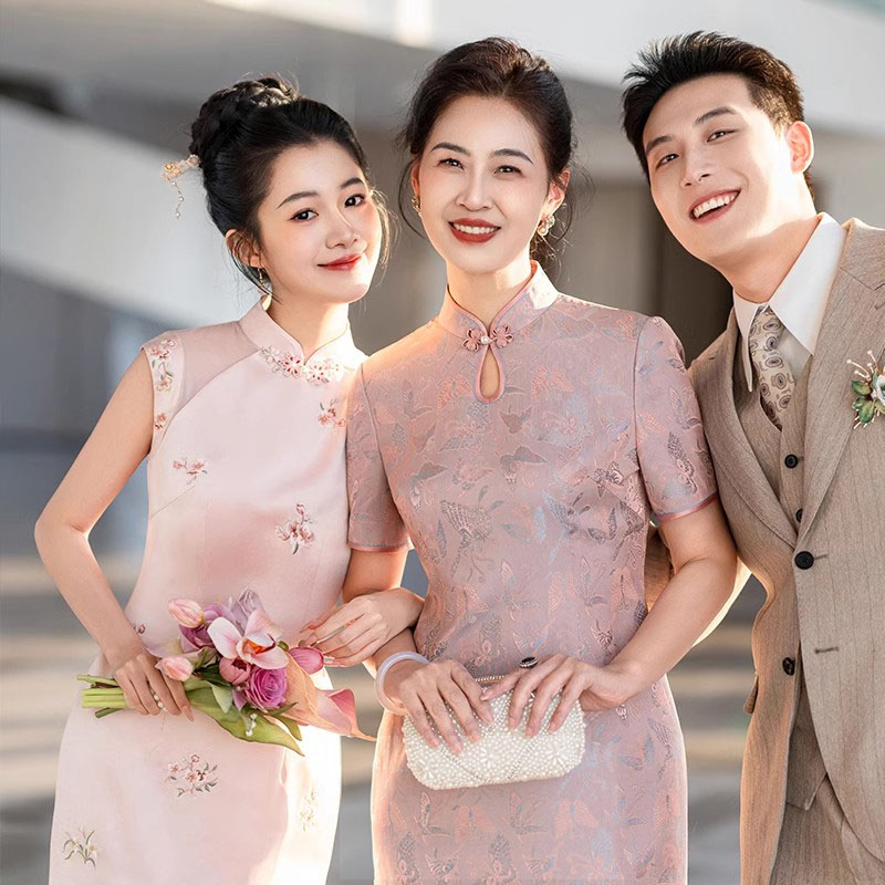 2025新款结婚礼服新中式改良旗袍喜婆婆婚宴礼服高贵年轻妈妈装