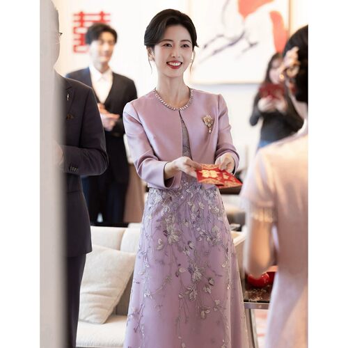 高端中式妈妈婚宴旗袍两件套