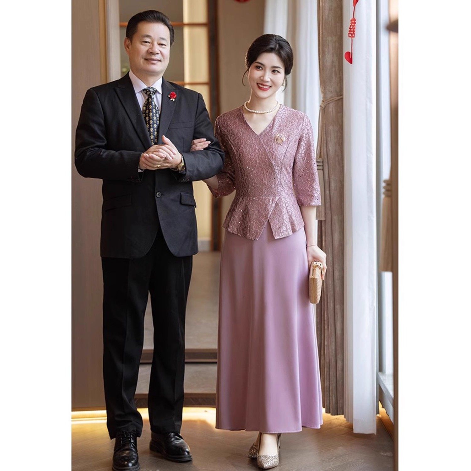 高级感喜婆婆婚宴装年轻款结婚妈妈礼服2026参加婚礼连衣裙夏春秋