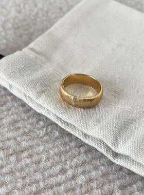 素兮925纯银镀金拉丝戒指