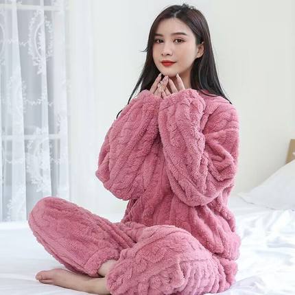 睡衣冬季女款珊瑚绒2024新款冬天法兰绒秋冬款可外穿家居服套装厚