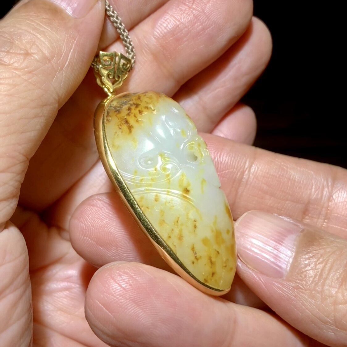 老石头和田玉白玉洒金皮籽料金镶玉招财貔貅男女款吊坠挂件26.7克