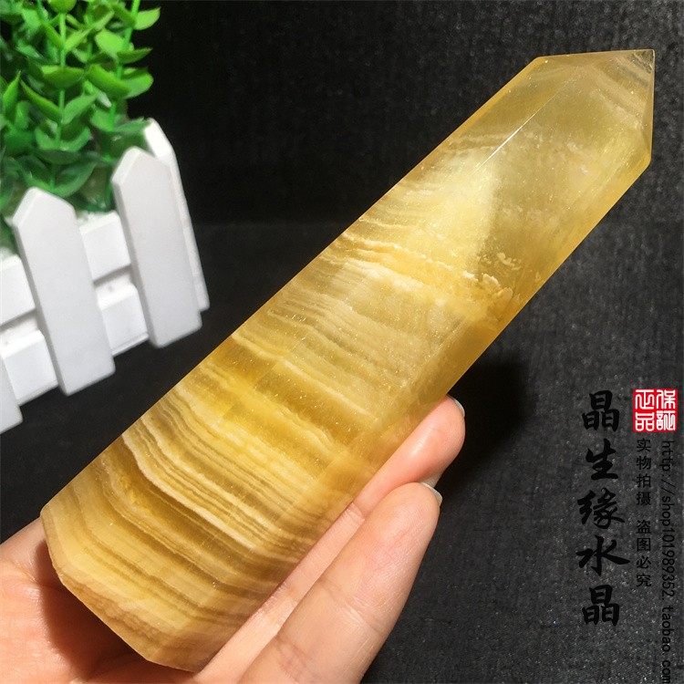 天然黄萤石柱六棱柱莹石原矿打磨千层萤石柱摆件实物