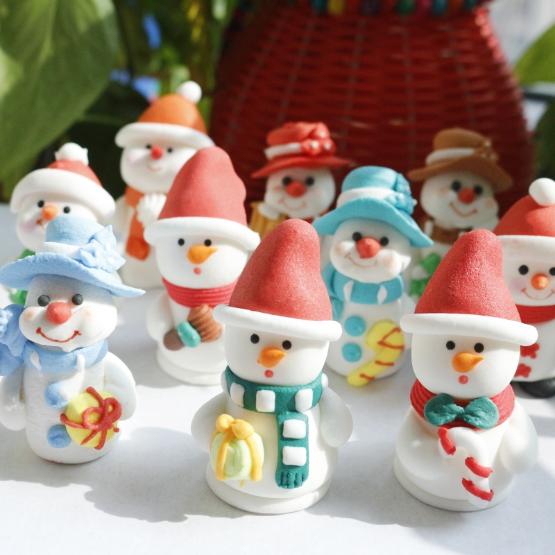 圣诞节蛋糕装饰小糖人可食用糖公仔拿礼物包拐杖围巾雪人雪娃摆件