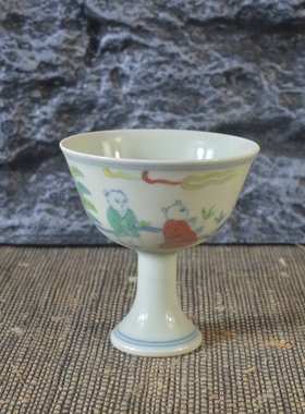 做旧成化风格斗彩婴戏图高足古玩