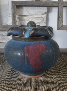 做旧风格天蓝釉荷叶盖罐古董古玩