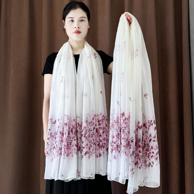 洋气高档新款网红丝巾秋冬季时尚百搭白色围巾鳄鱼皱纱巾长款披肩