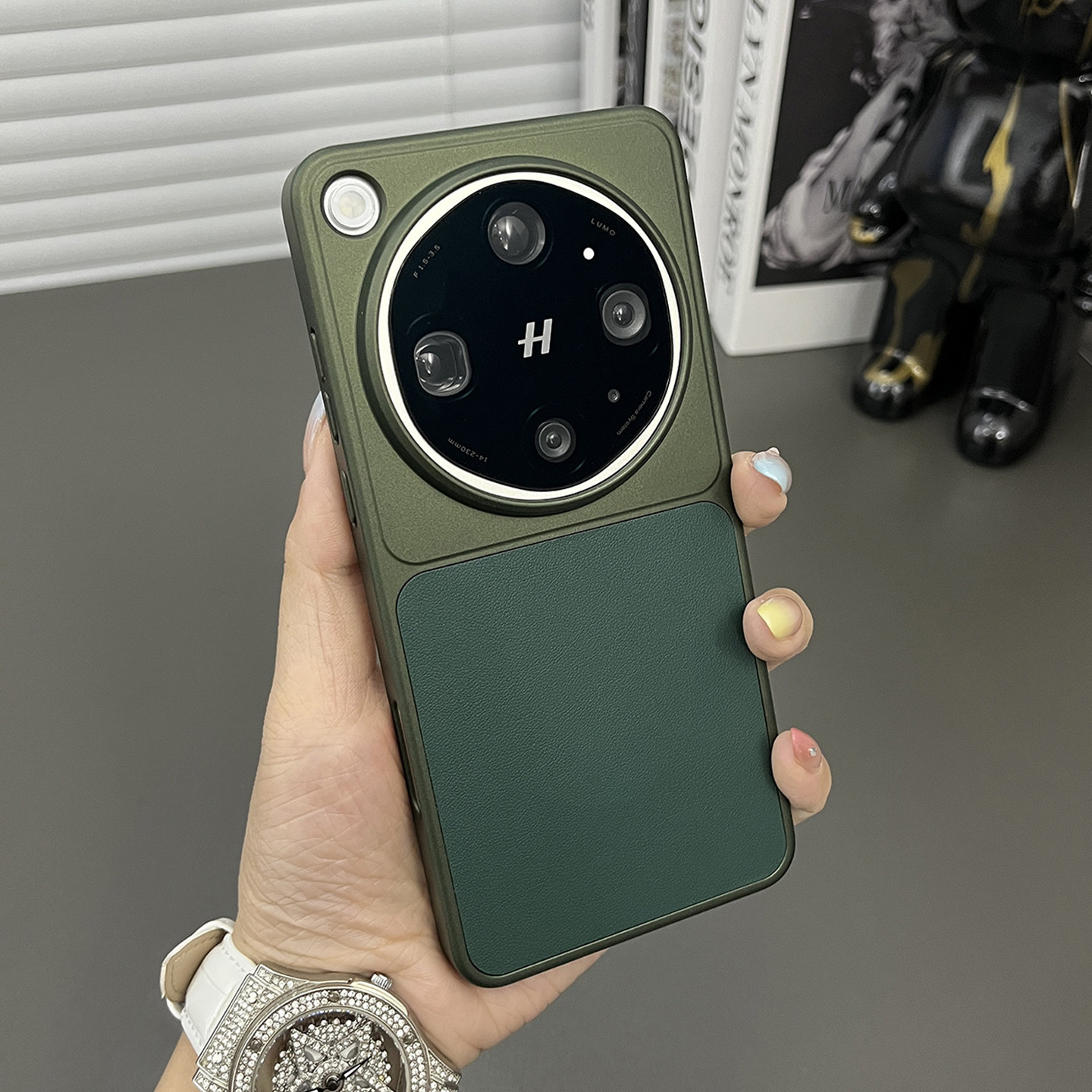 适用oppofindx9ultra磁吸手机壳图片