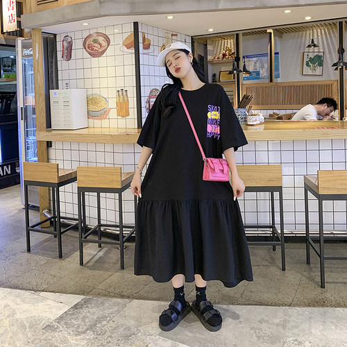 加大码胖mm连衣裙巨显瘦宽松遮肚子裙子夏天短袖洋气2026年新款夏