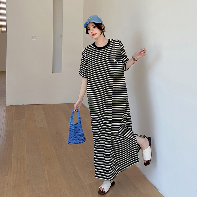 胖mm正肩遮肚t恤裙女短袖大码过膝2026夏季新款条纹休闲懒人长裙
