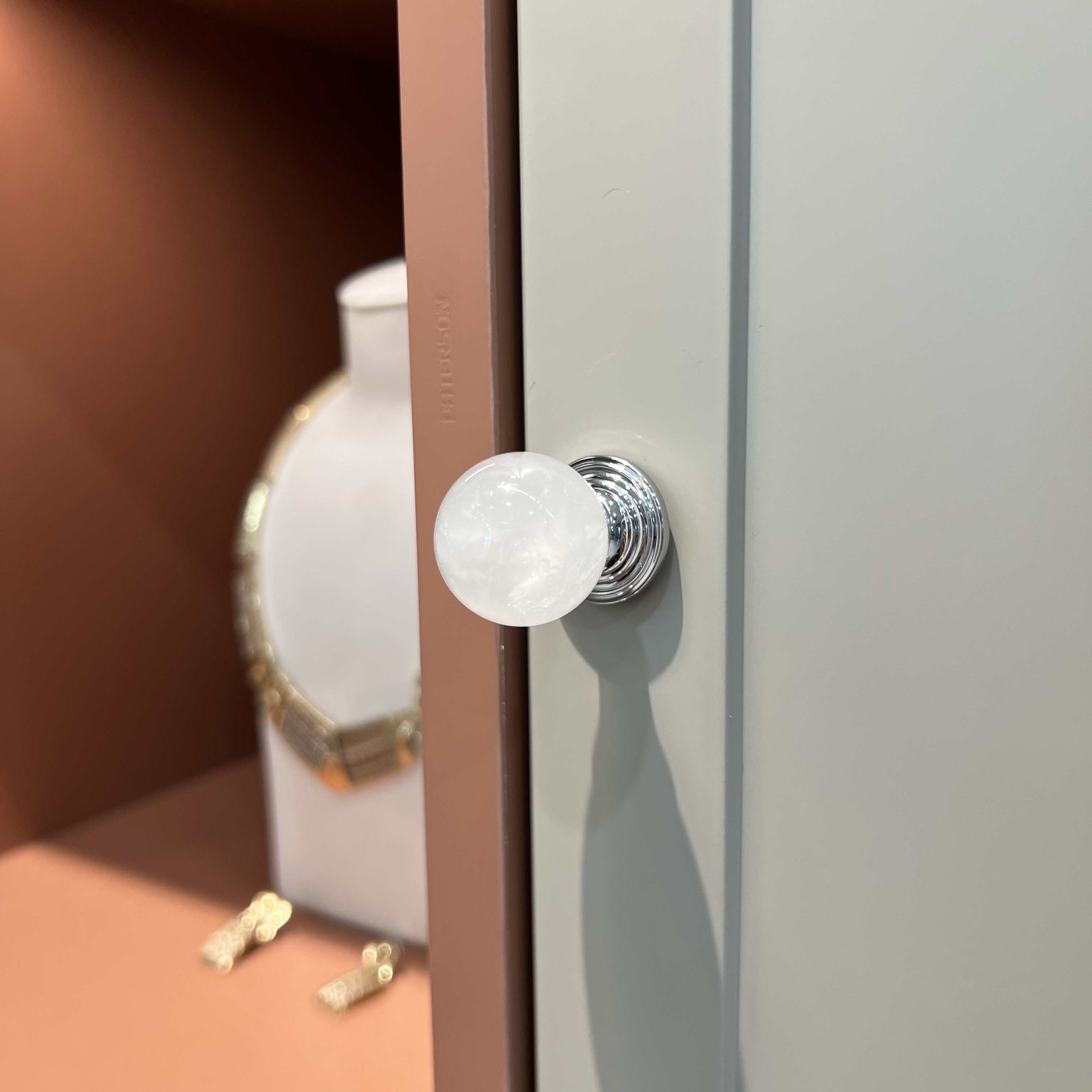 水晶拉手，点亮家的“好运开关”