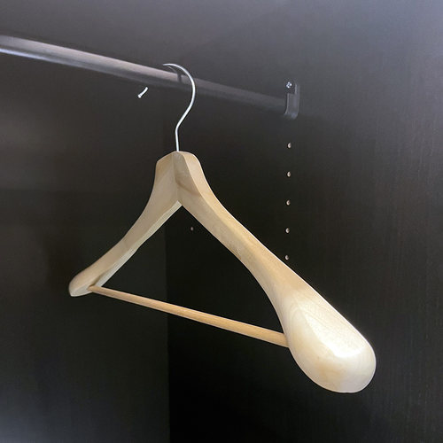 宜家无痕宽肩西服防滑实木衣架