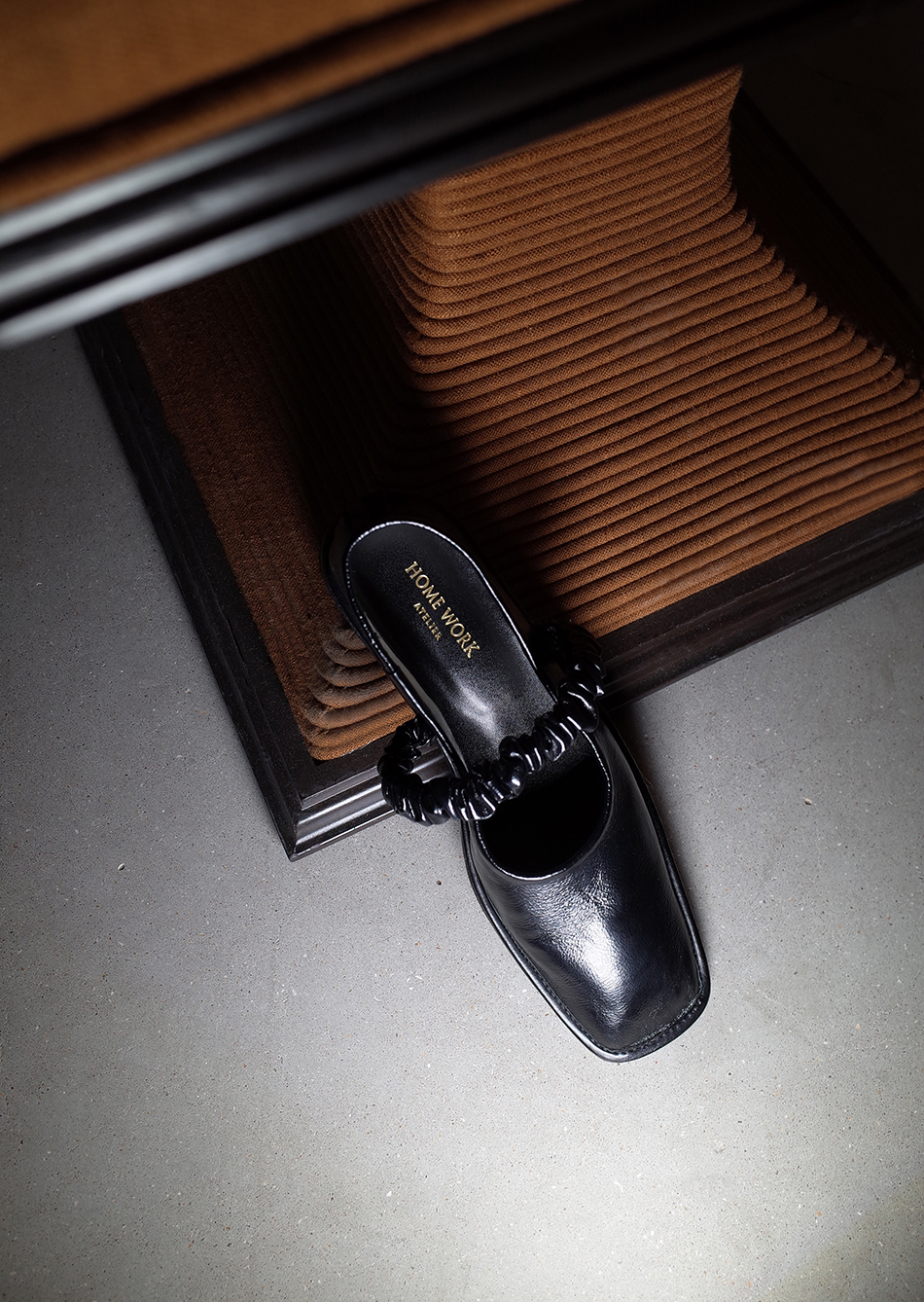 homework原创设计师褶皱带装饰