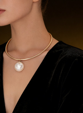 轻奢珍珠水钻金色圆环颈链女配饰