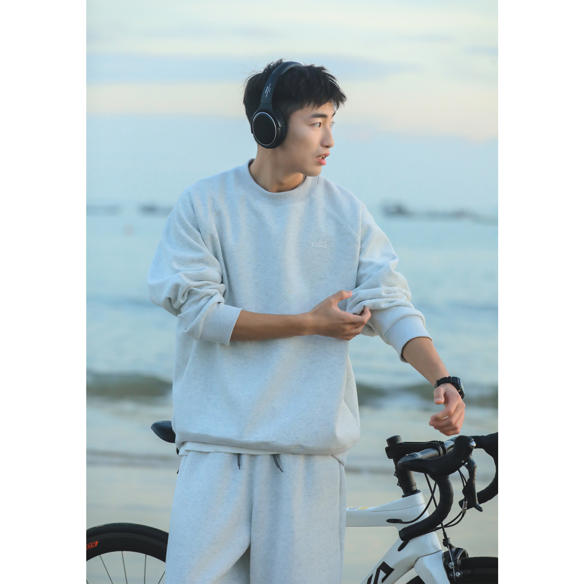 吕小虎日系340g宽松圆领卫衣男秋季拼接分割运动风插肩袖套头上衣