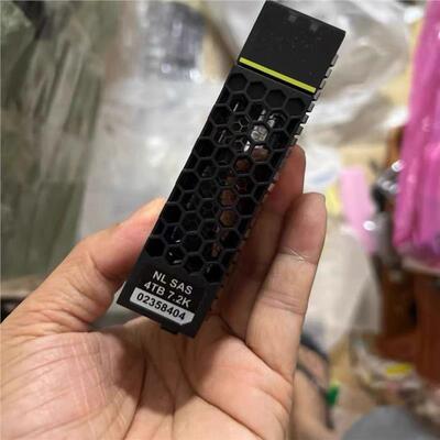 02358404V34TBSAS硬盘