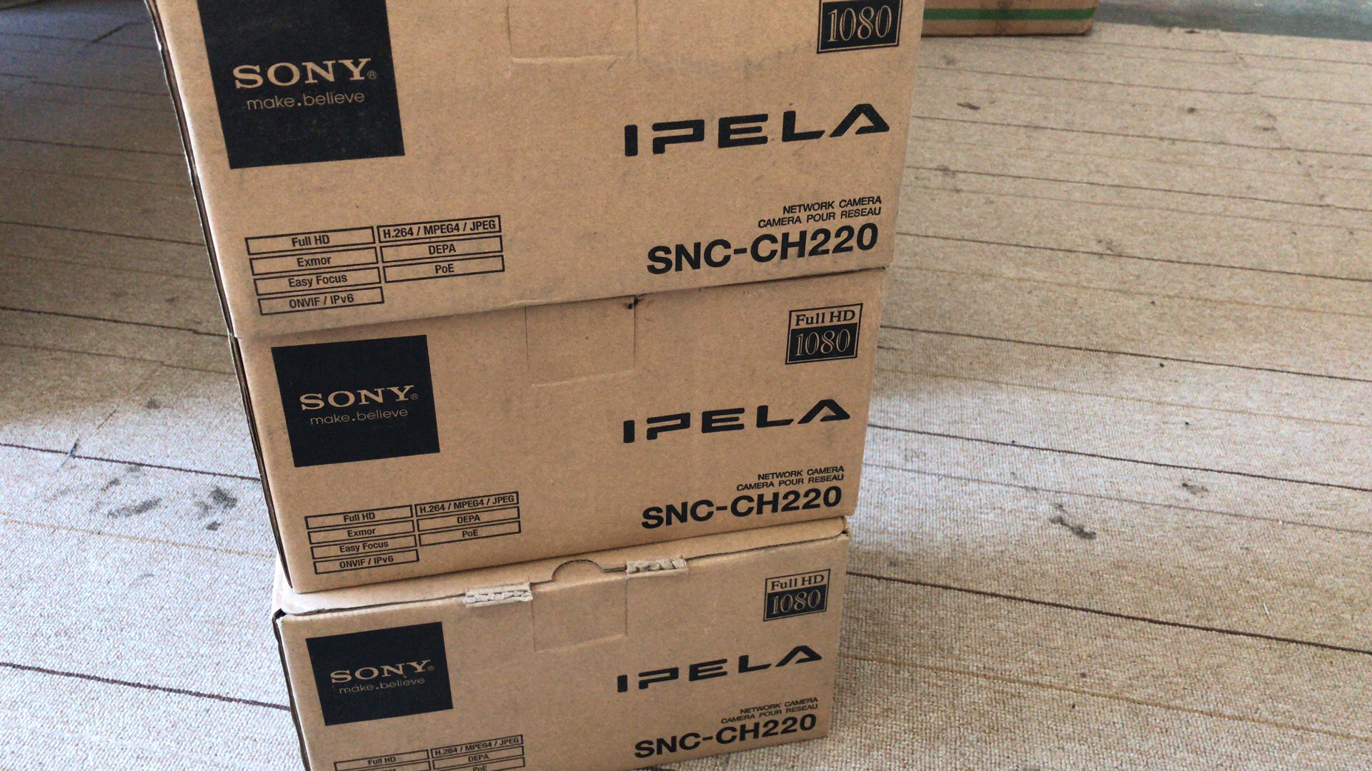 索尼网络摄像机SNC-CH220枪机