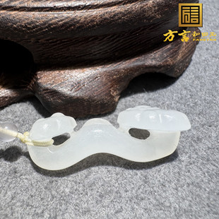 亏麻了方言和田玉精品老坑青海高冰起荧光白玉吉祥如意吊坠挂件S6